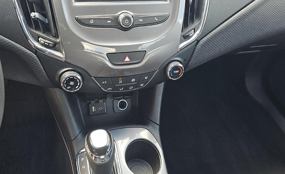 Chevrolet Cruze  2018