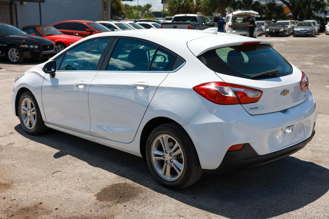 Chevrolet Cruze  2018