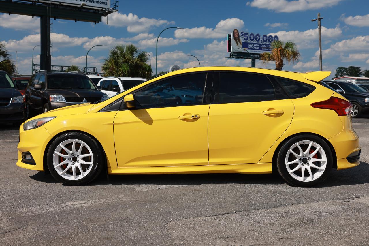 Ford Focus  2017
