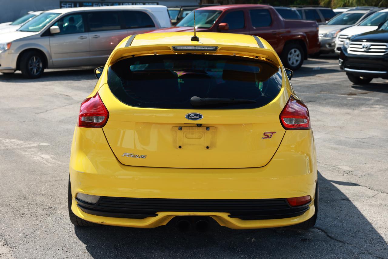 Ford Focus  2017