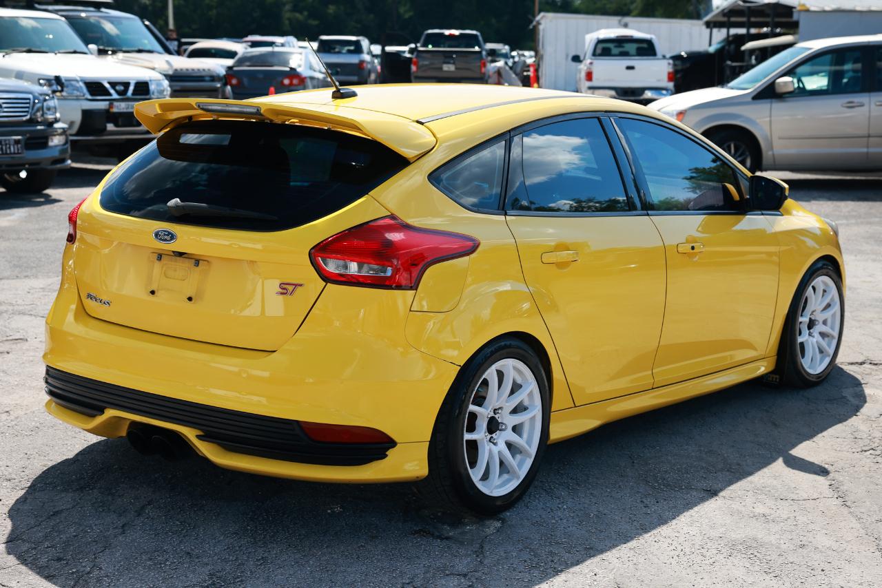 Ford Focus  2017