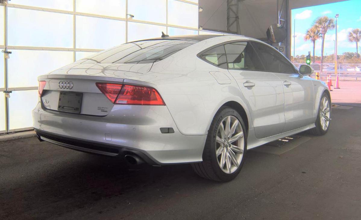 Audi A7  2012