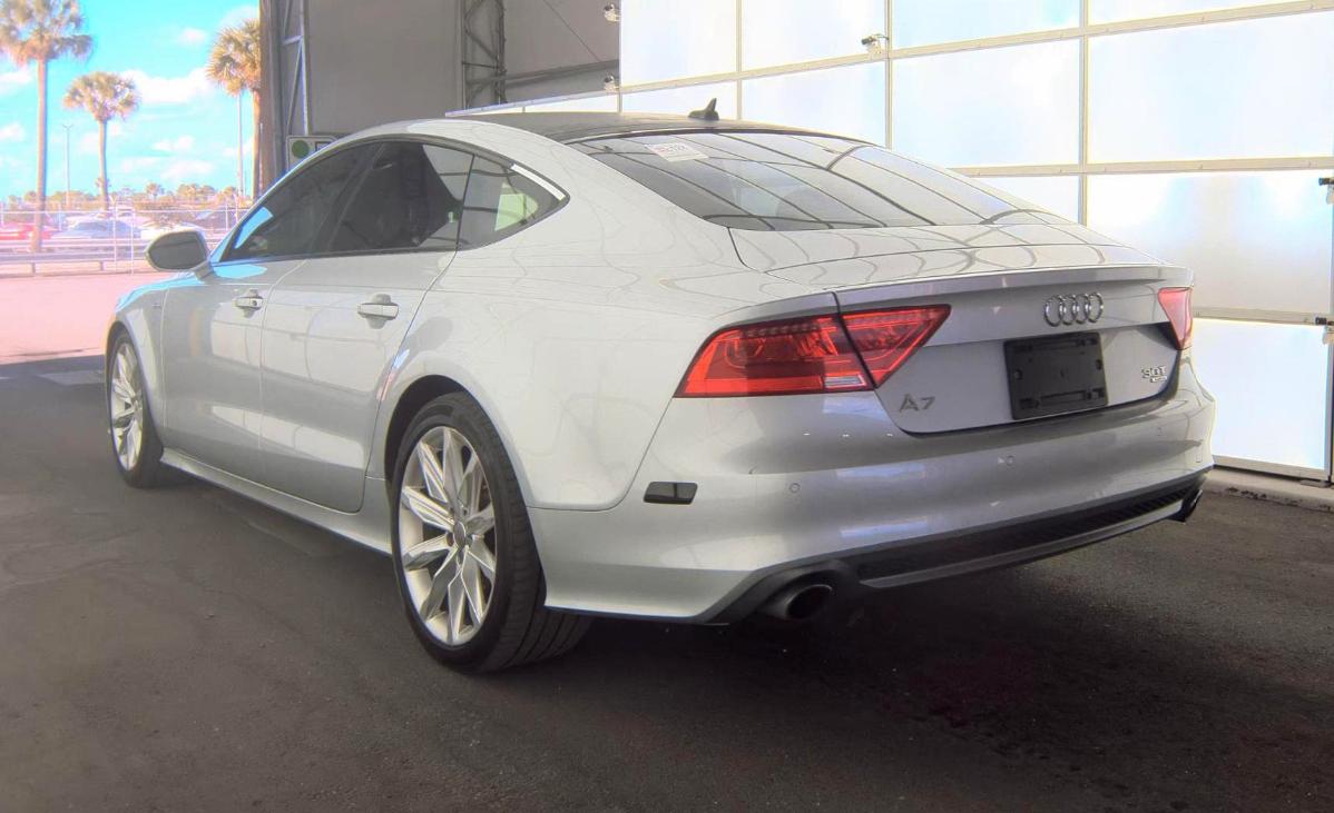 Audi A7  2012