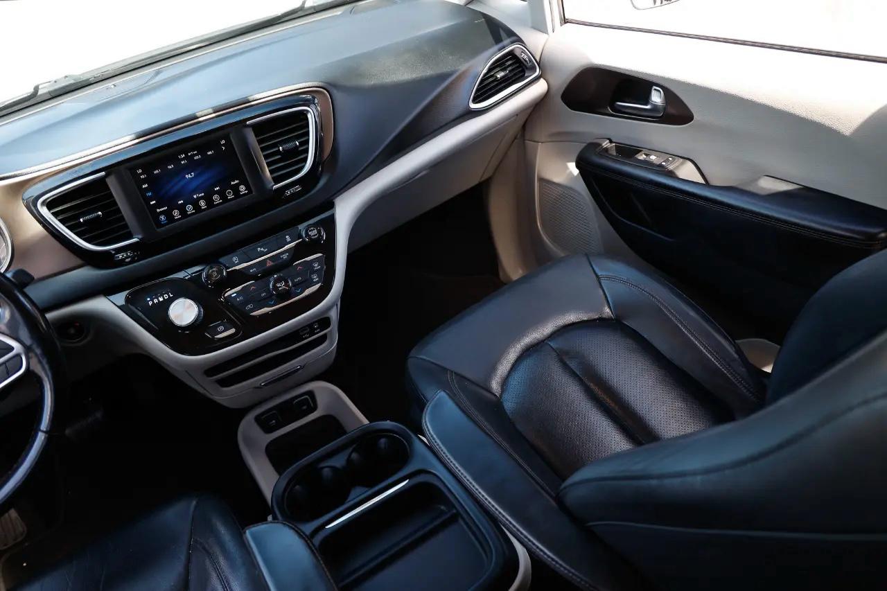 Chrysler Pacifica  2019