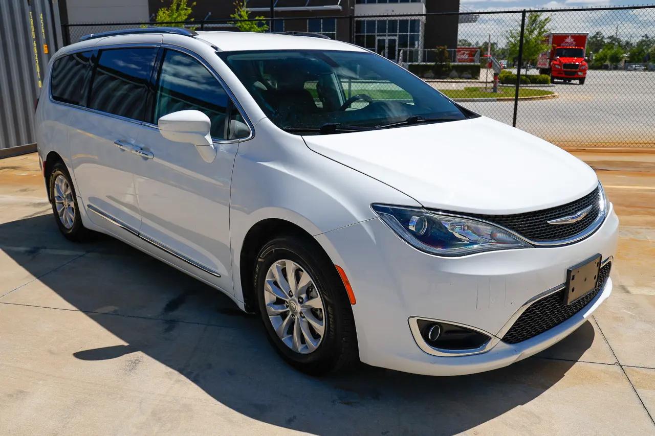 Chrysler Pacifica  2019