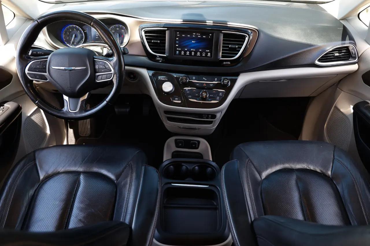 Chrysler Pacifica  2019