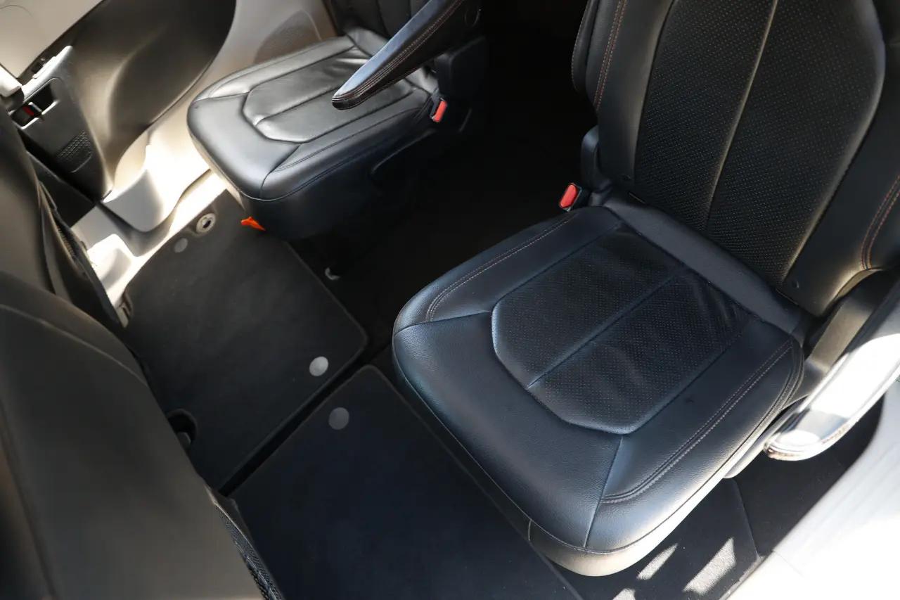 Chrysler Pacifica  2019