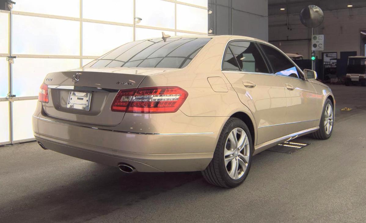 Mercedes-Benz E-Class  2010