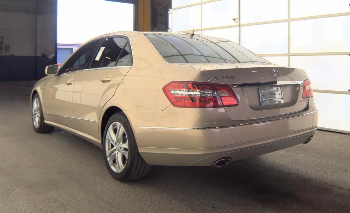 Mercedes-Benz E-Class  2010