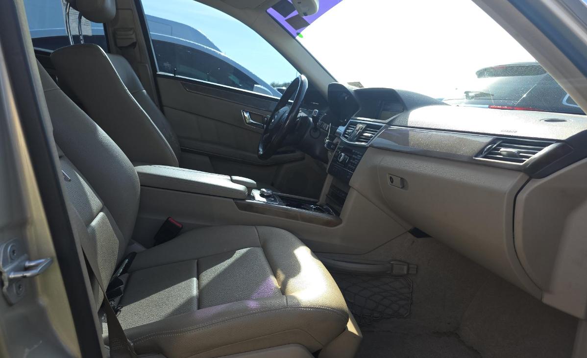 Mercedes-Benz E-Class  2010