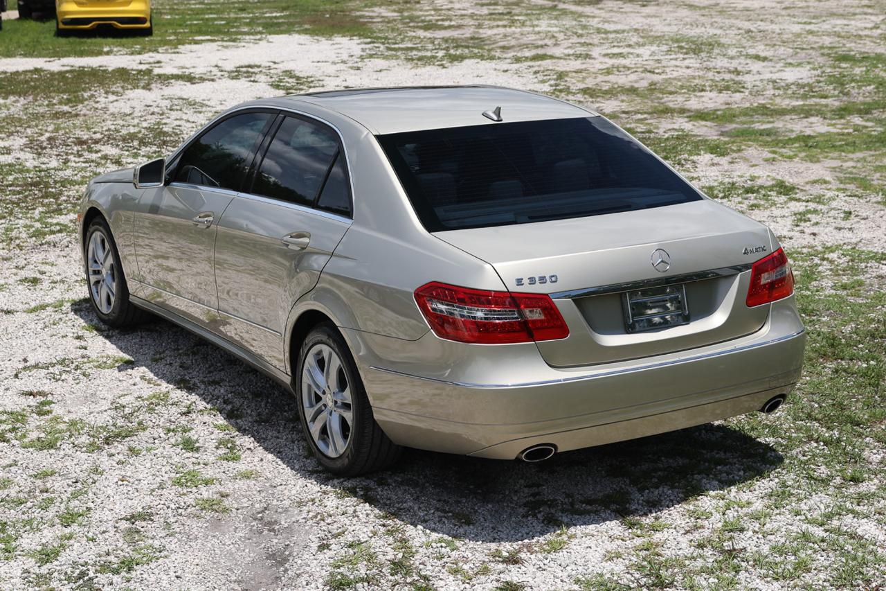 Mercedes-Benz E-Class  2010