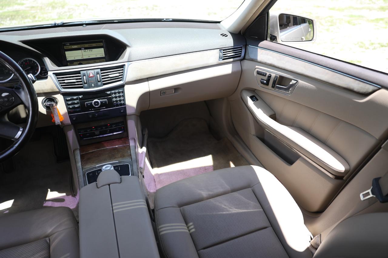 Mercedes-Benz E-Class  2010
