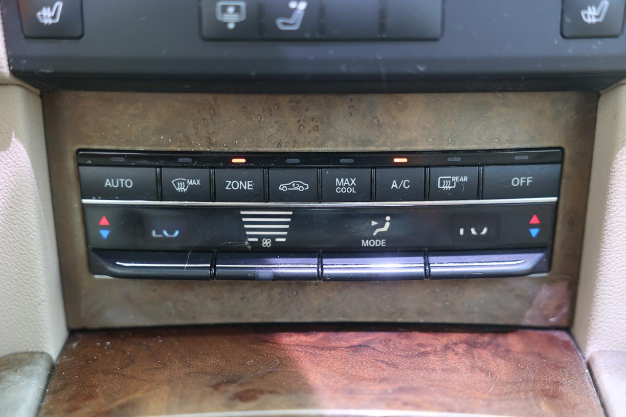 Mercedes-Benz E-Class  2010