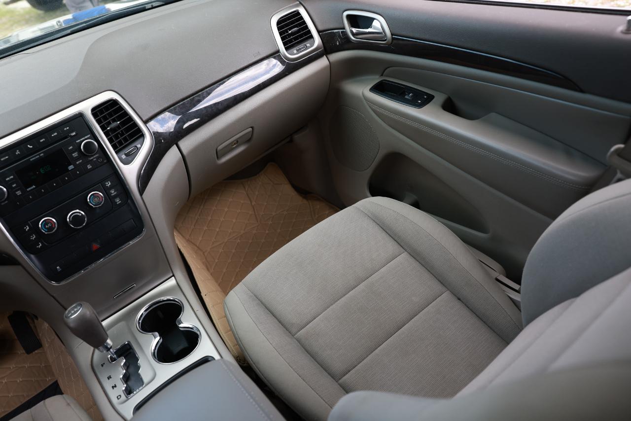 Jeep Grand Cherokee  2011