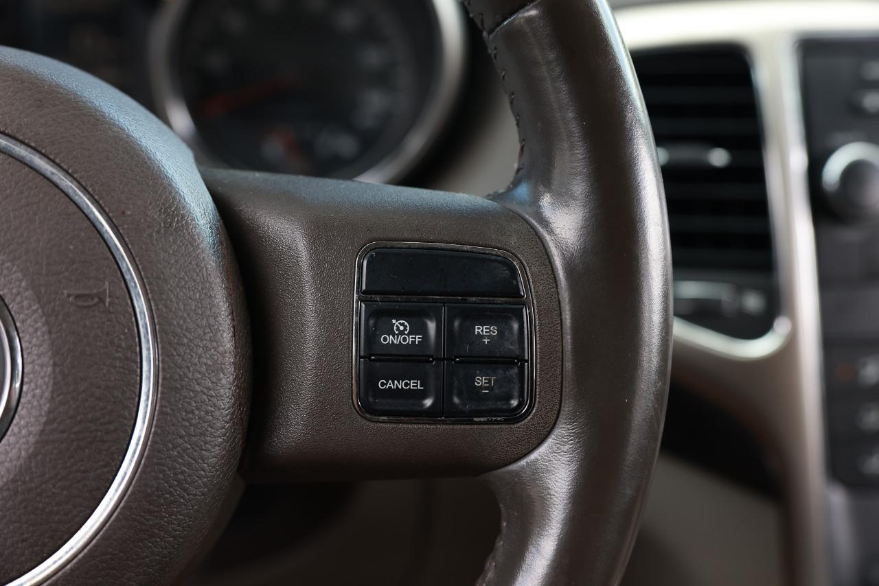 Jeep Grand Cherokee  2011