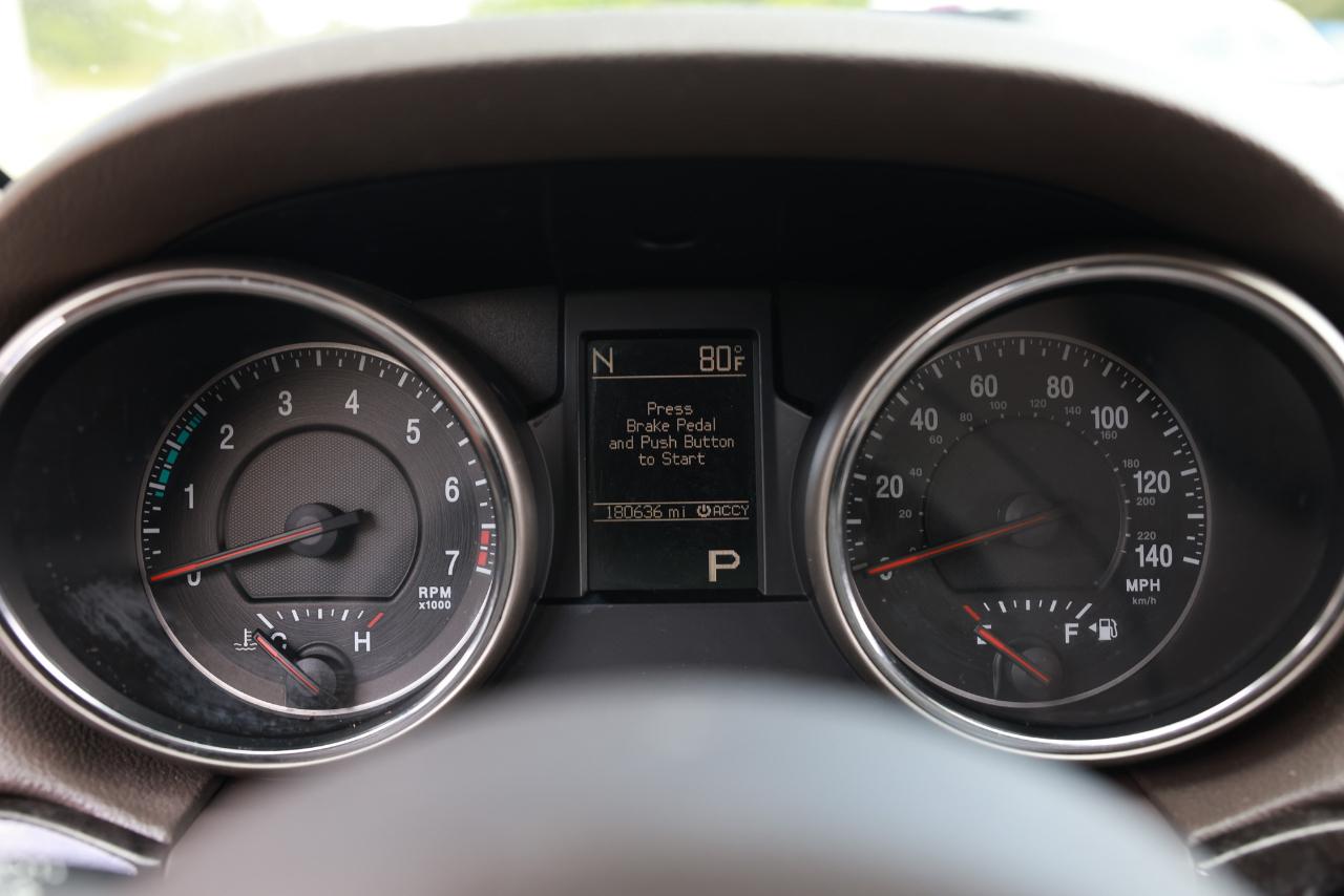 Jeep Grand Cherokee  2011