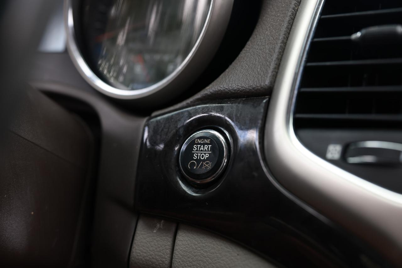 Jeep Grand Cherokee  2011