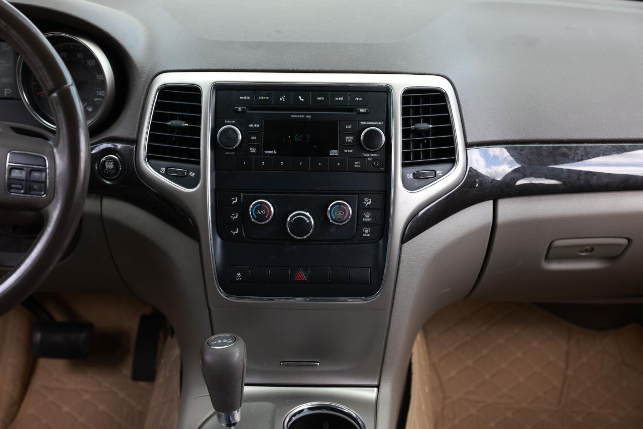 Jeep Grand Cherokee  2011