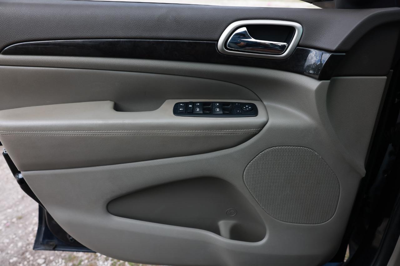 Jeep Grand Cherokee  2011