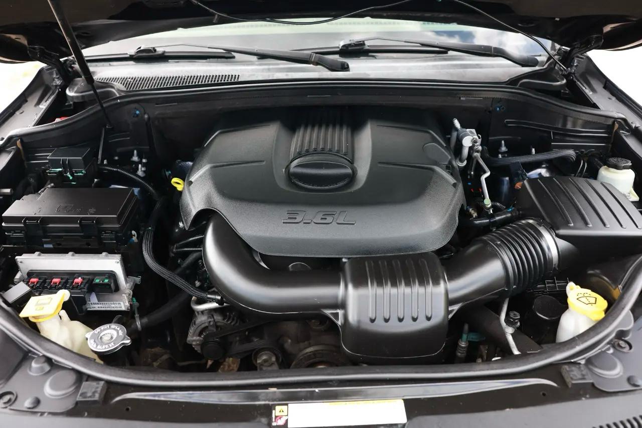 Jeep Grand Cherokee  2011