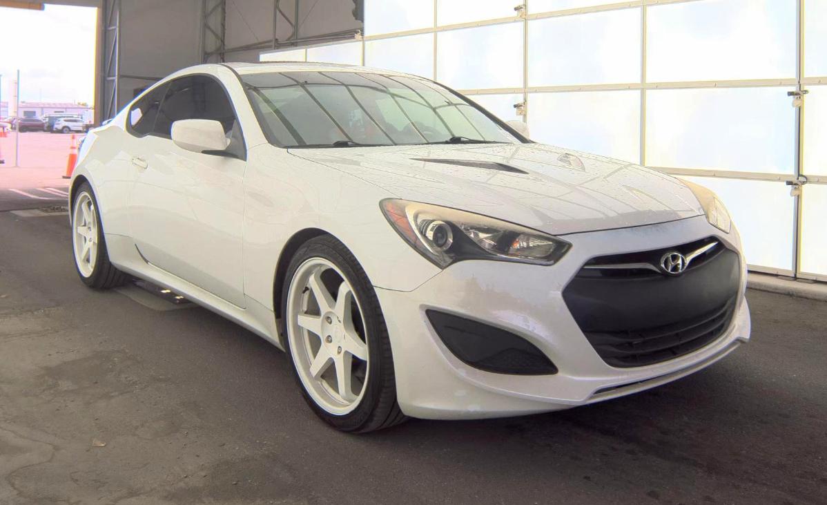 Hyundai Genesis Coupe  2013