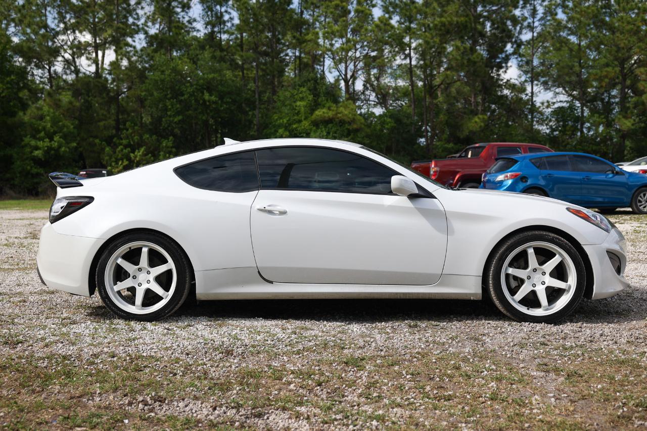 Hyundai Genesis Coupe  2013