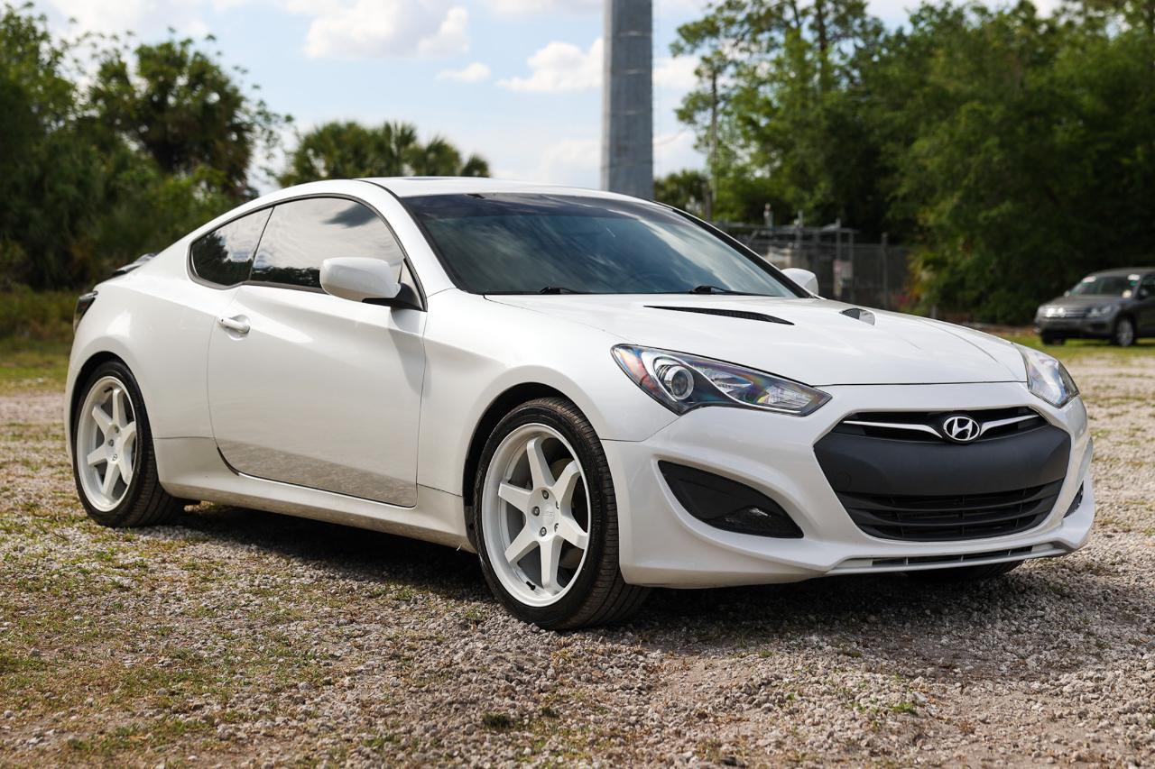 Hyundai Genesis Coupe  2013