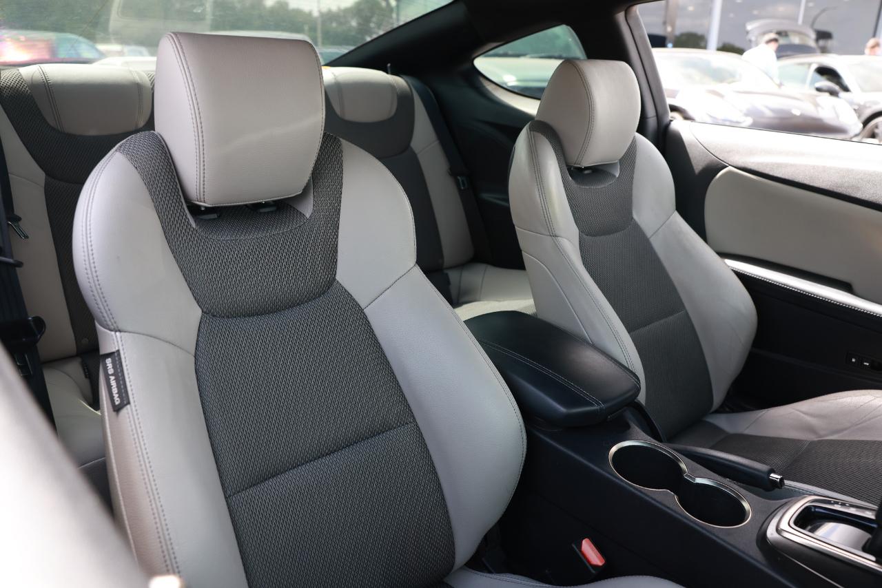 Hyundai Genesis Coupe  2013