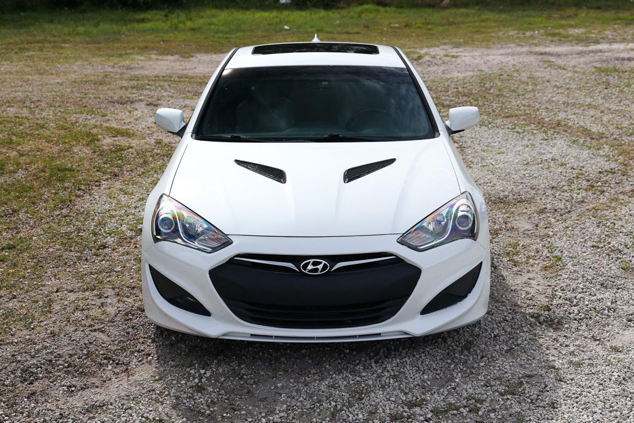Hyundai Genesis Coupe  2013
