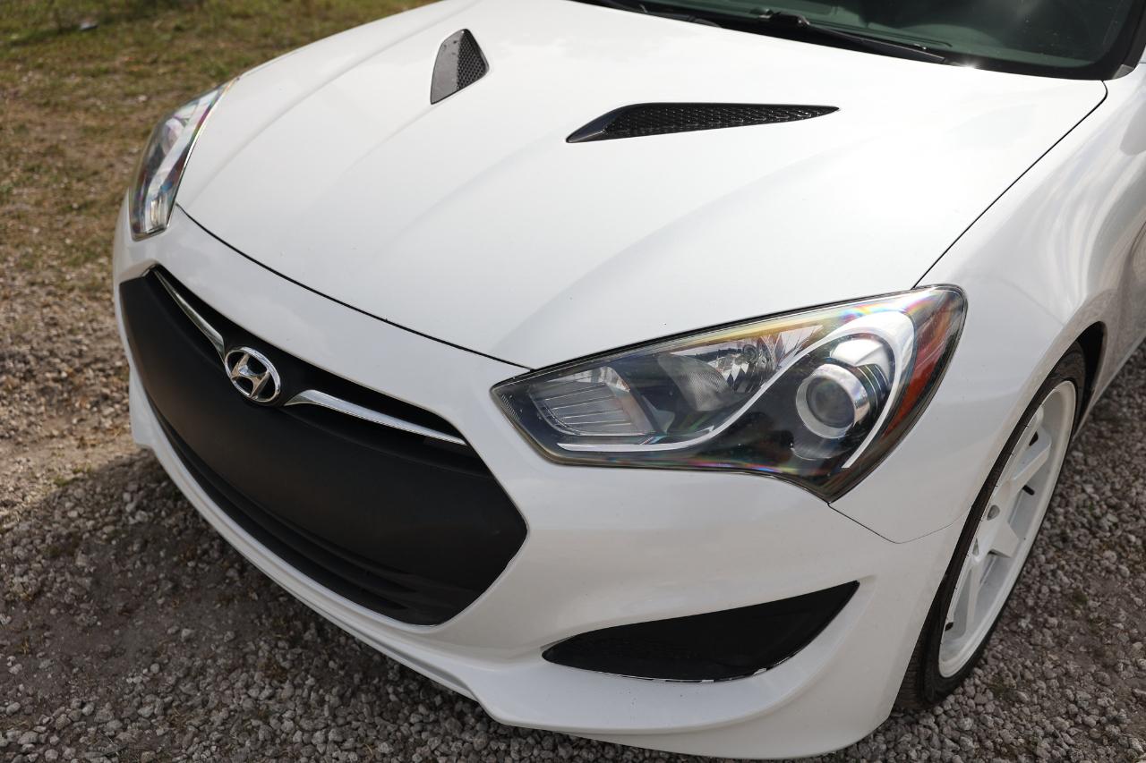 Hyundai Genesis Coupe  2013