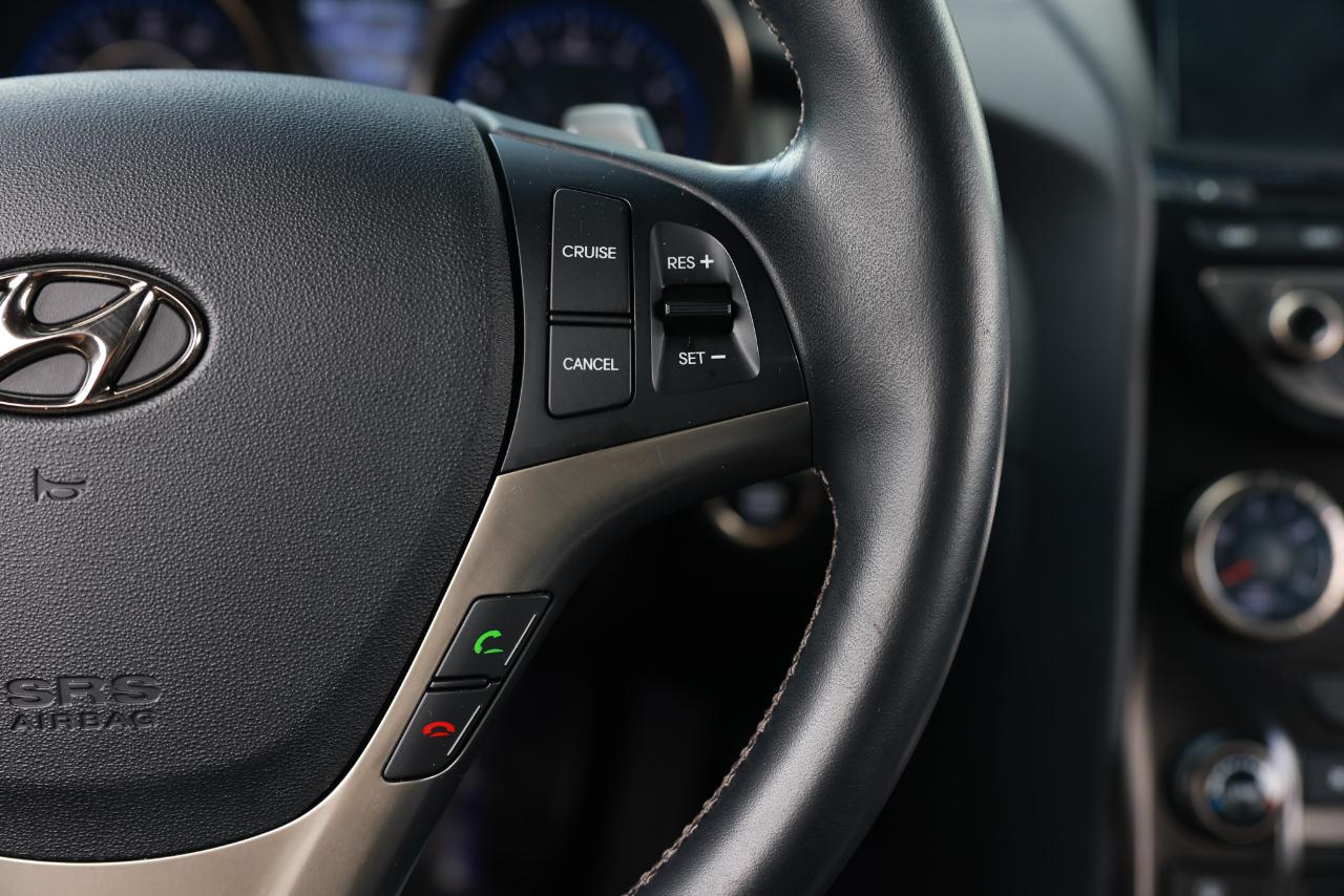 Hyundai Genesis Coupe  2013