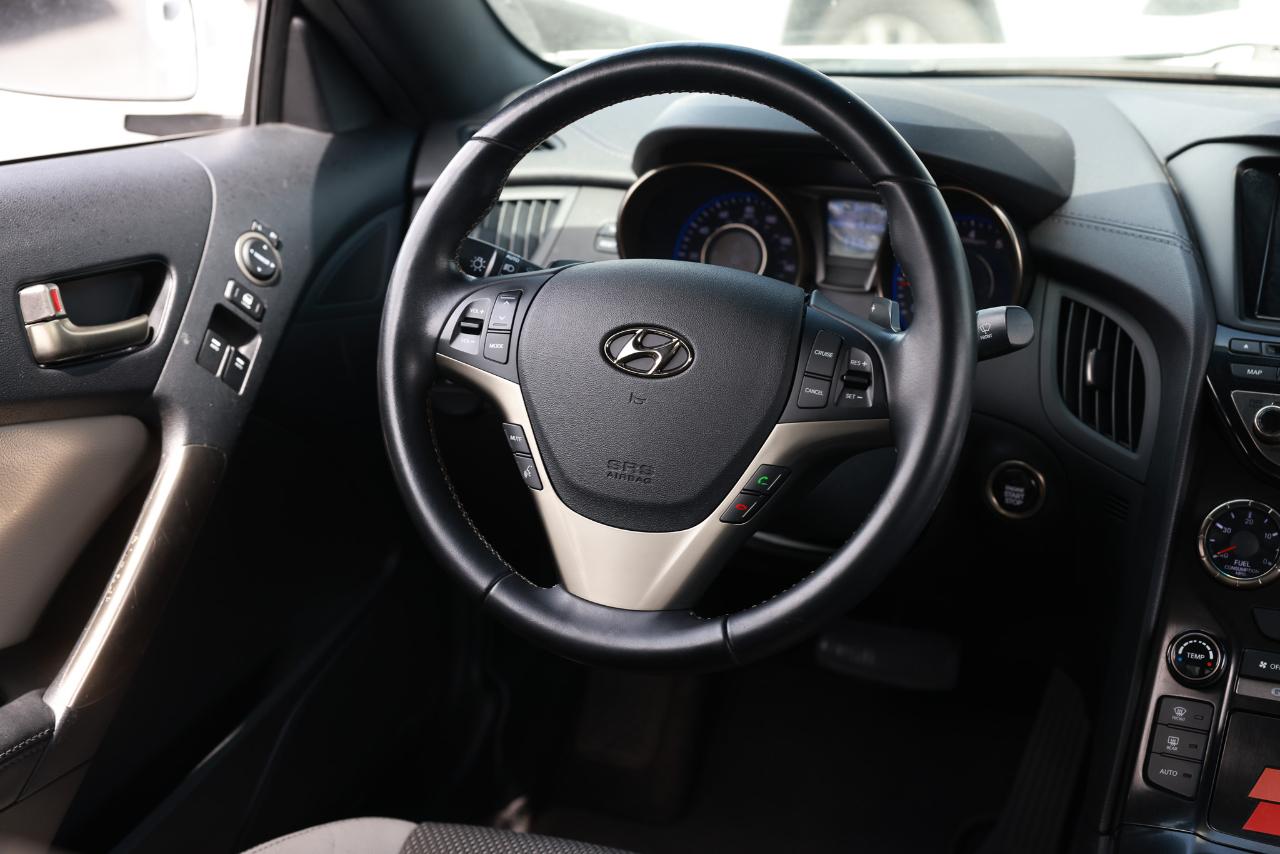 Hyundai Genesis Coupe  2013