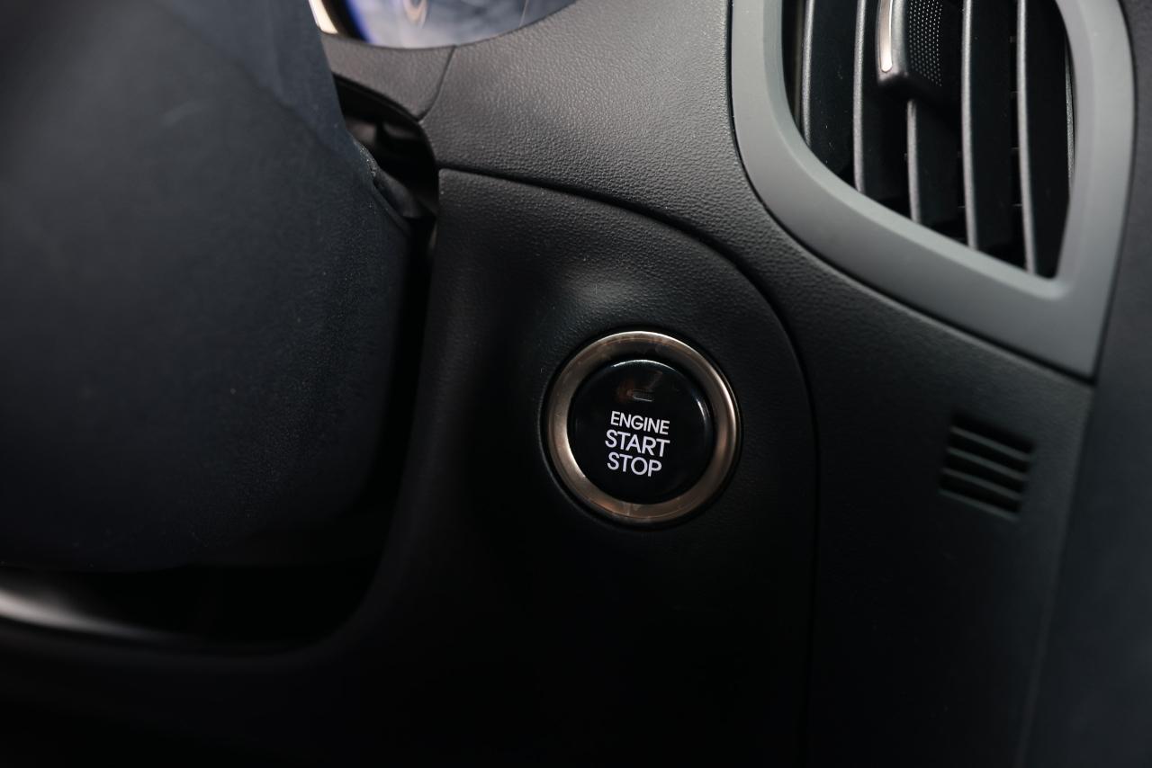 Hyundai Genesis Coupe  2013