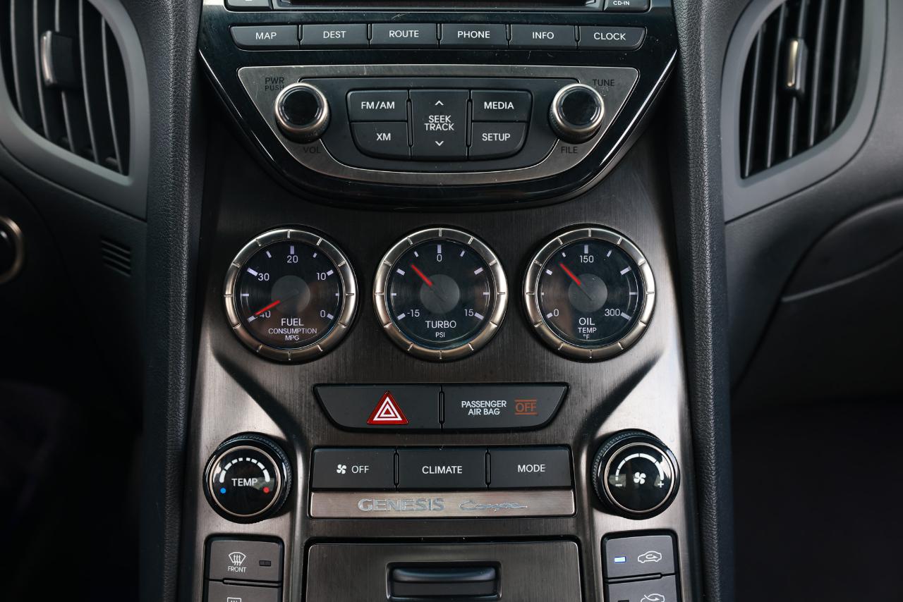 Hyundai Genesis Coupe  2013