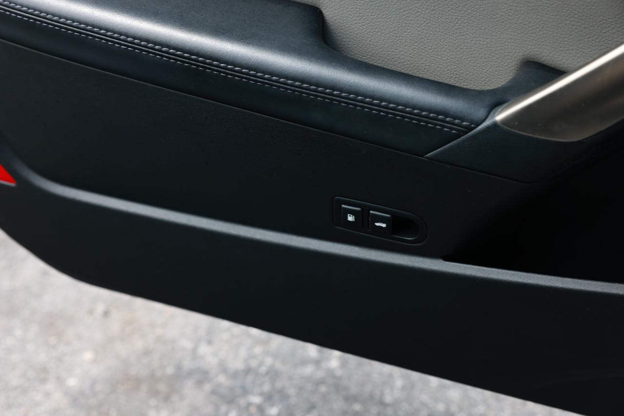 Hyundai Genesis Coupe  2013