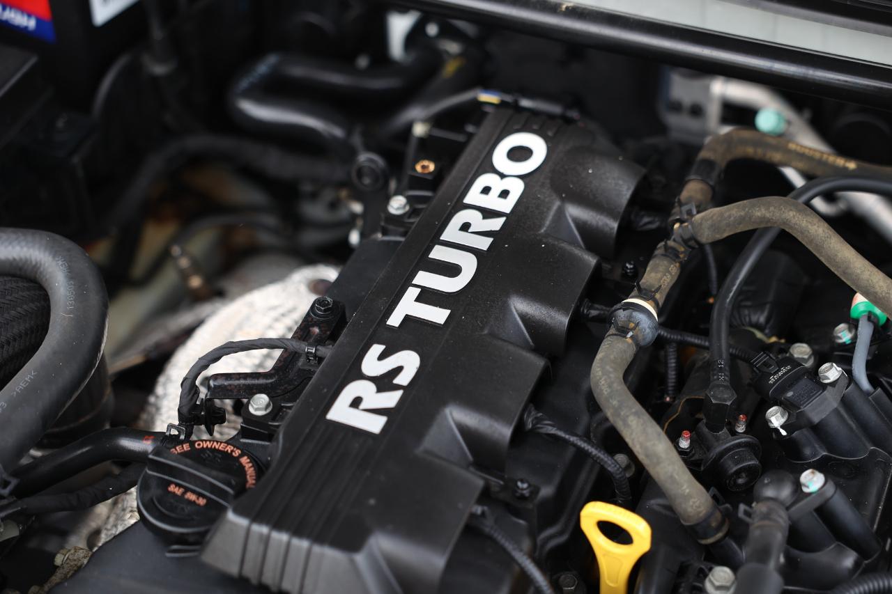 Hyundai Genesis Coupe  2013