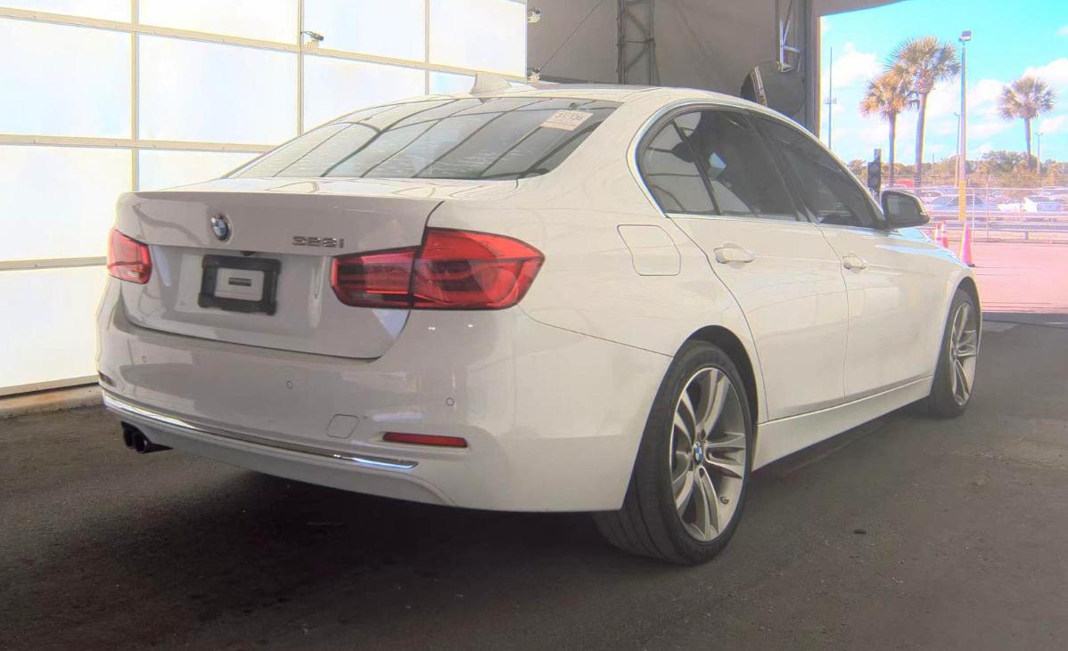 BMW 328i  2016