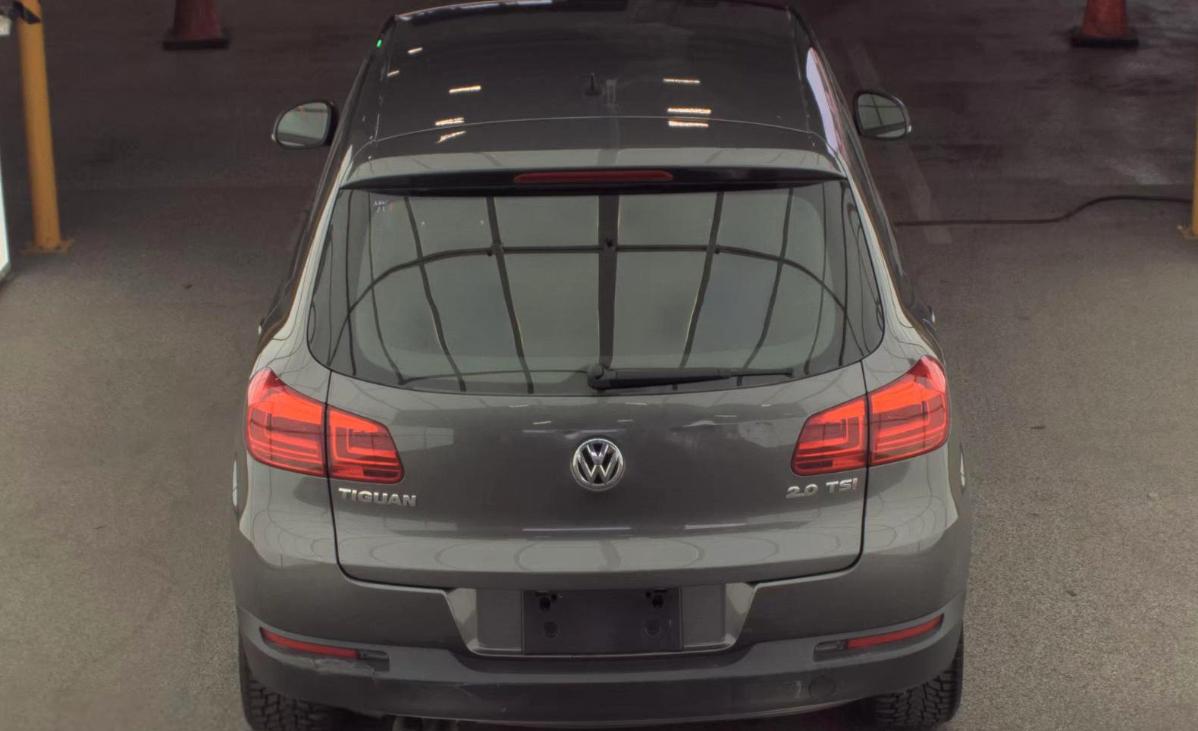 Volkswagen Tiguan  2013