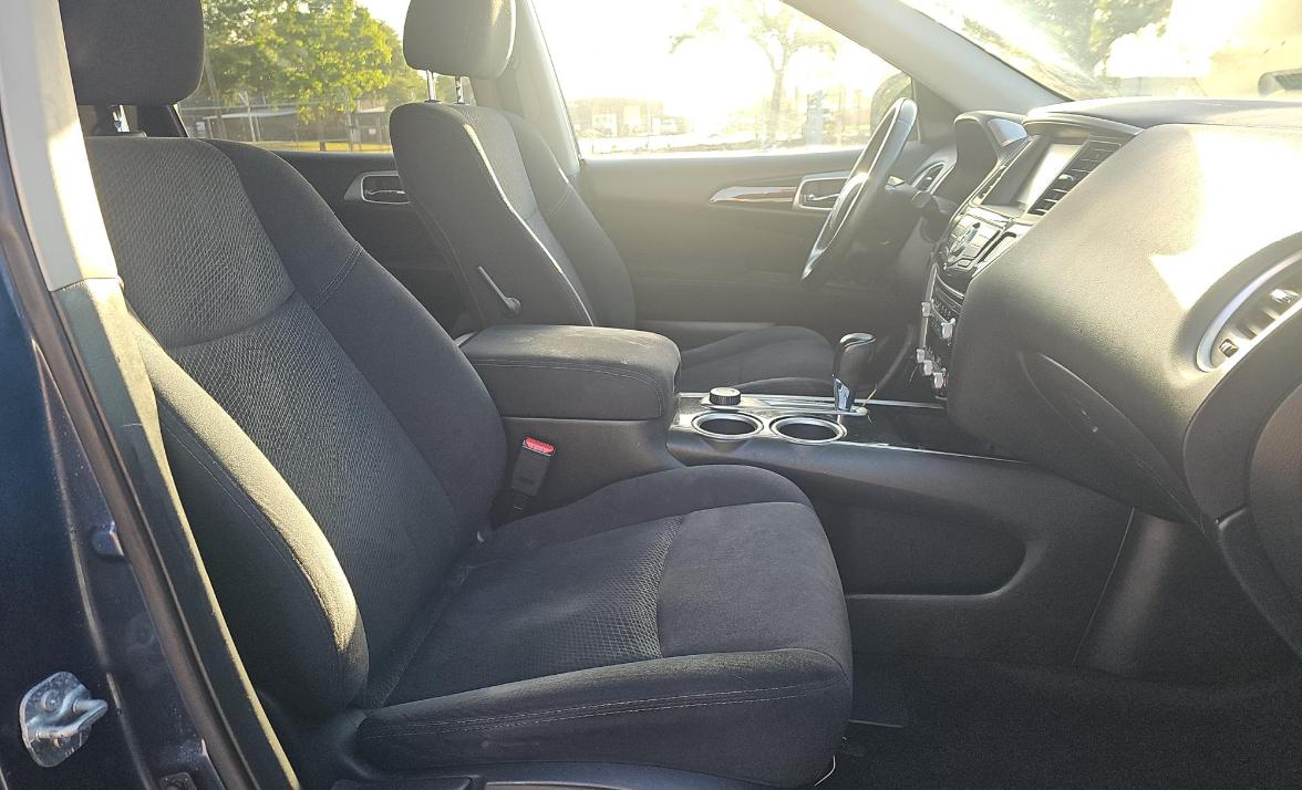 Nissan Pathfinder  2013