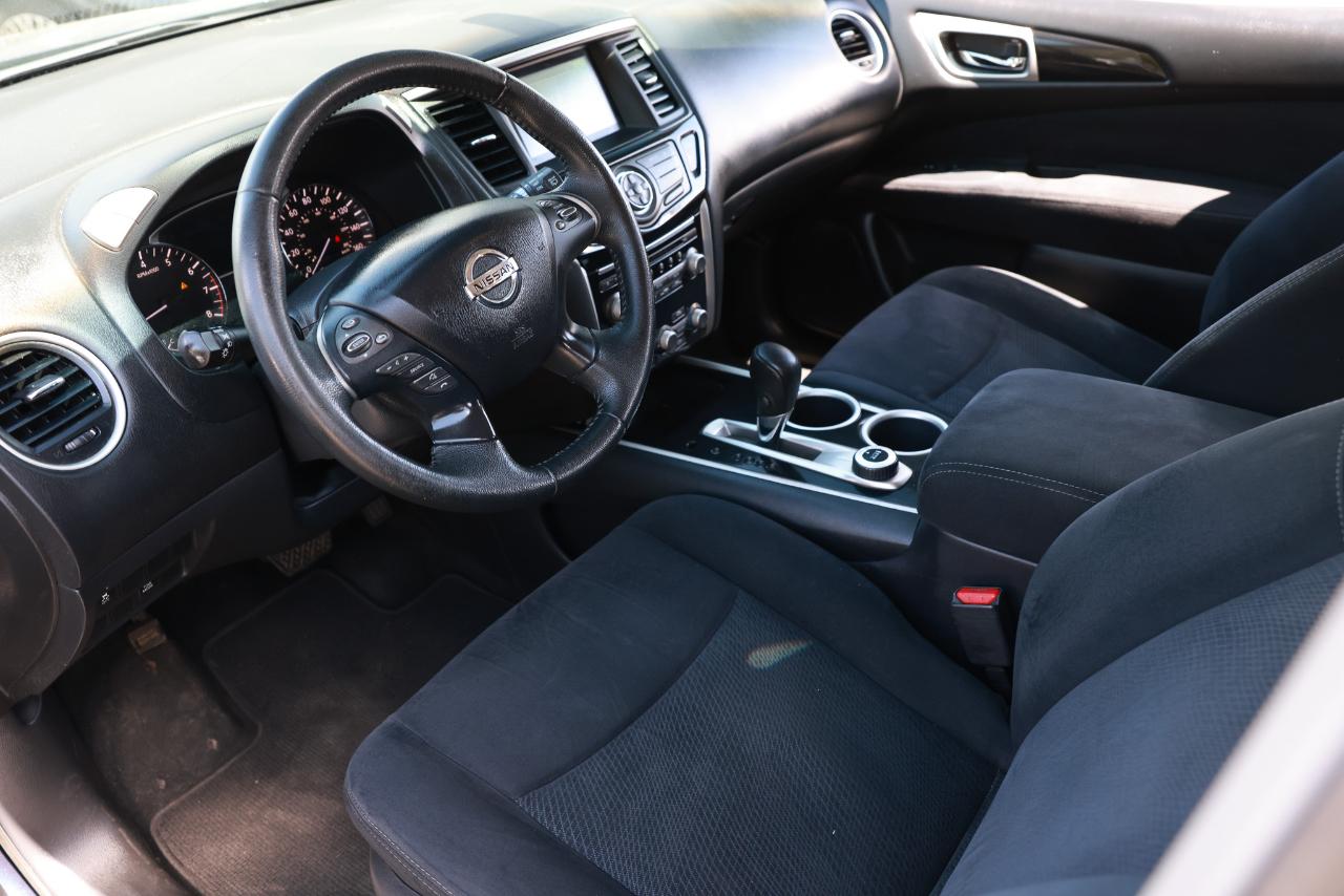 Nissan Pathfinder  2013