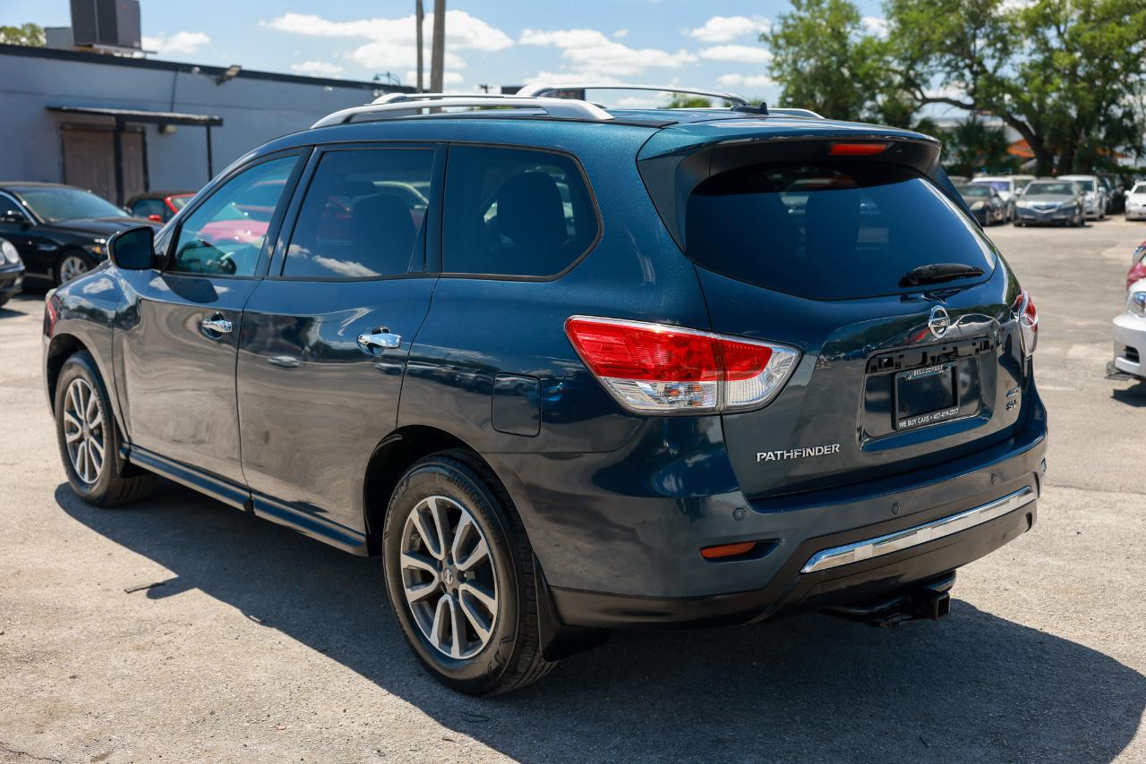 Nissan Pathfinder  2013