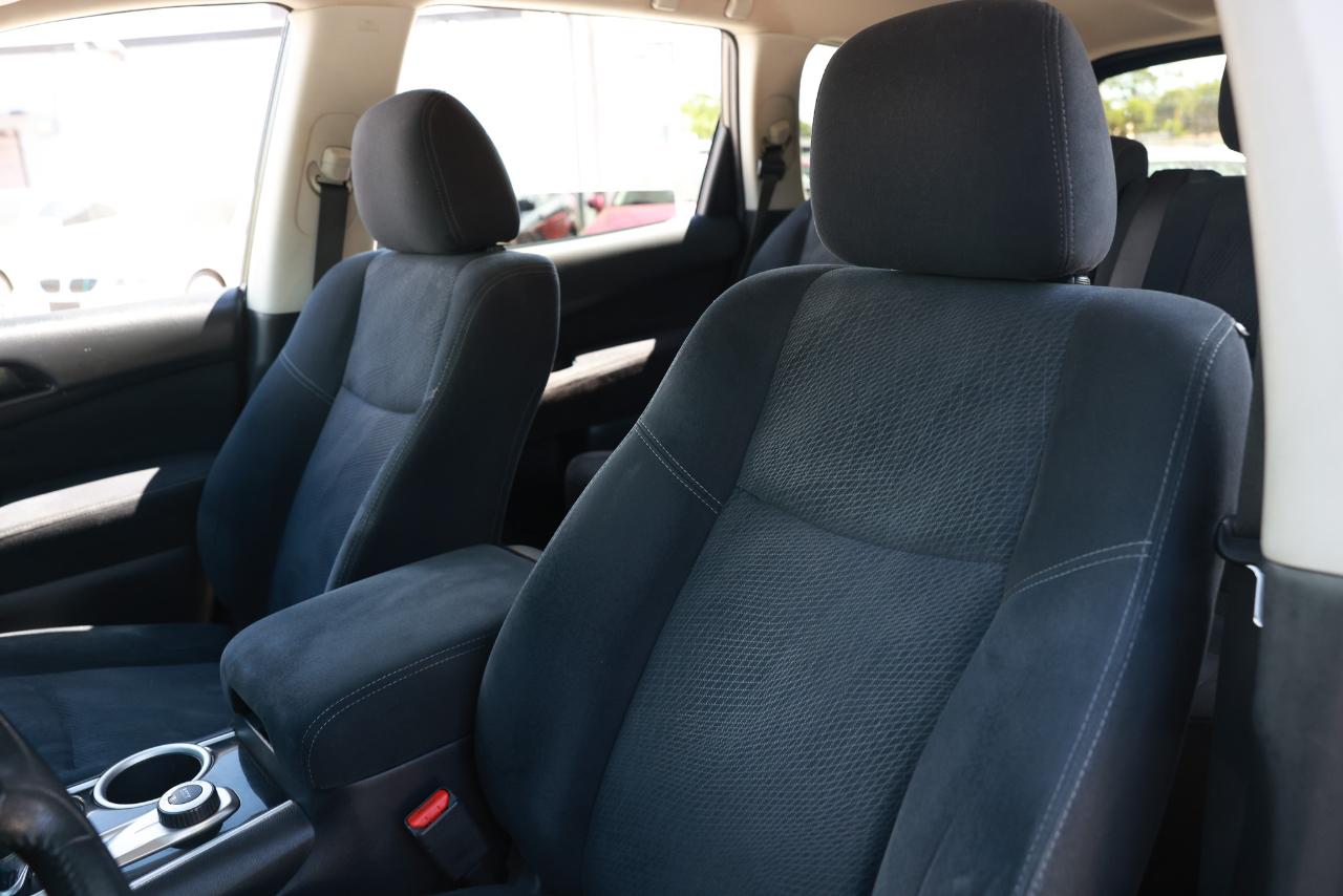 Nissan Pathfinder  2013