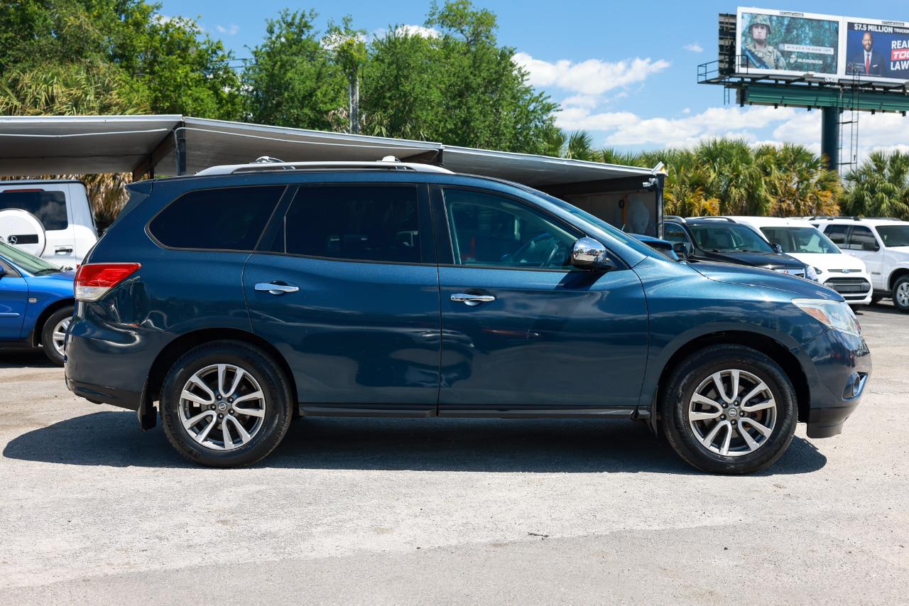 Nissan Pathfinder  2013