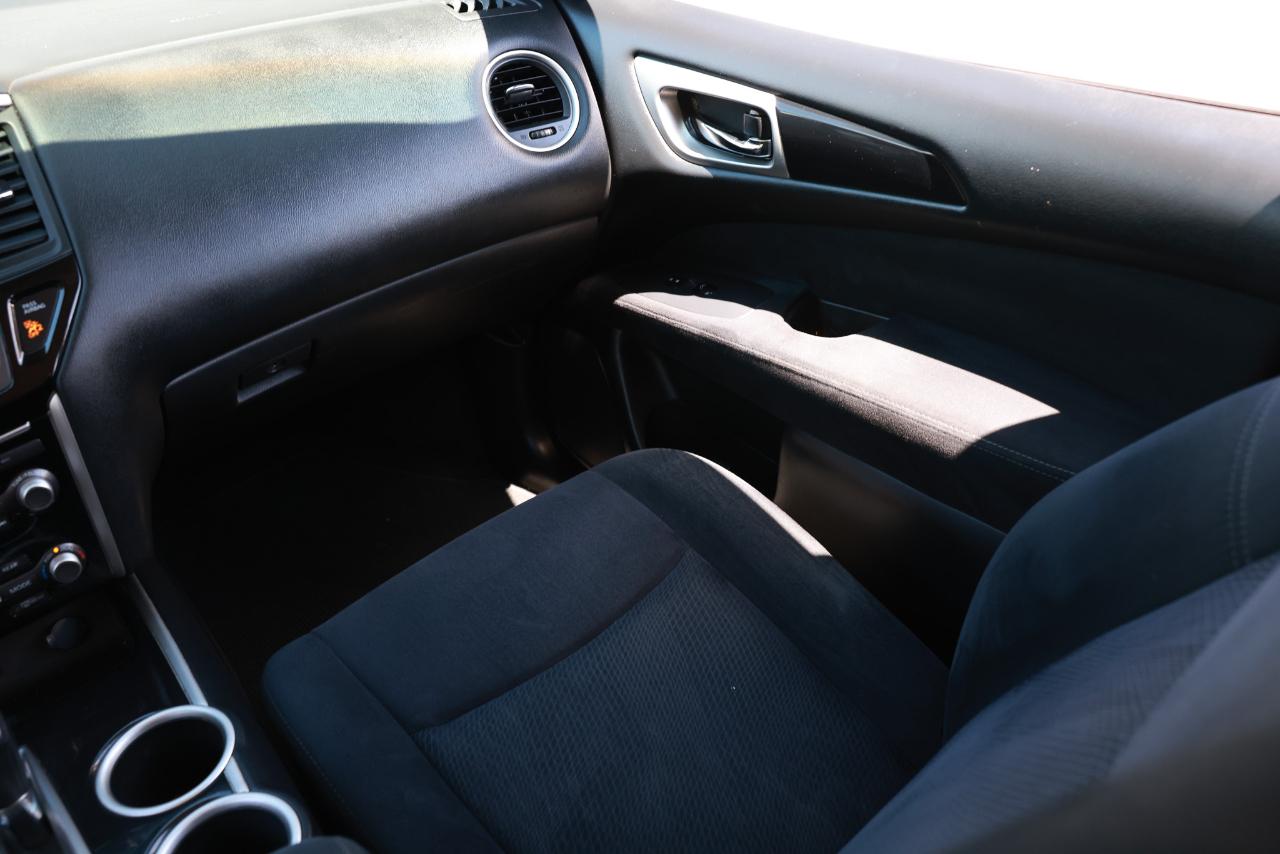 Nissan Pathfinder  2013