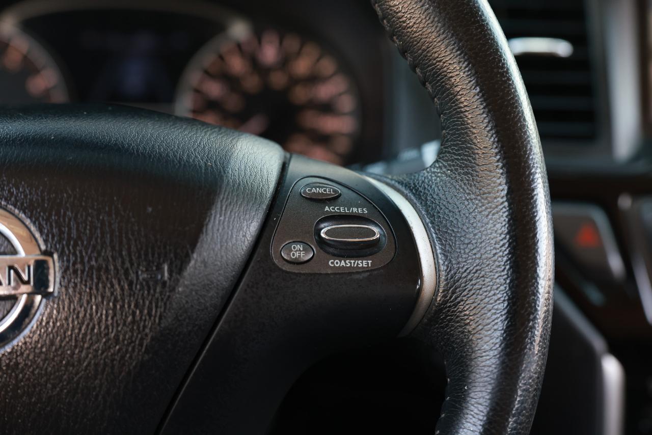 Nissan Pathfinder  2013