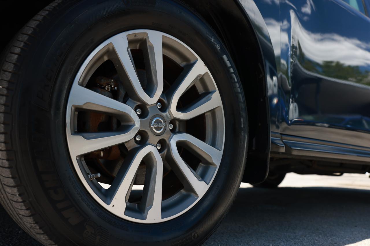 Nissan Pathfinder  2013