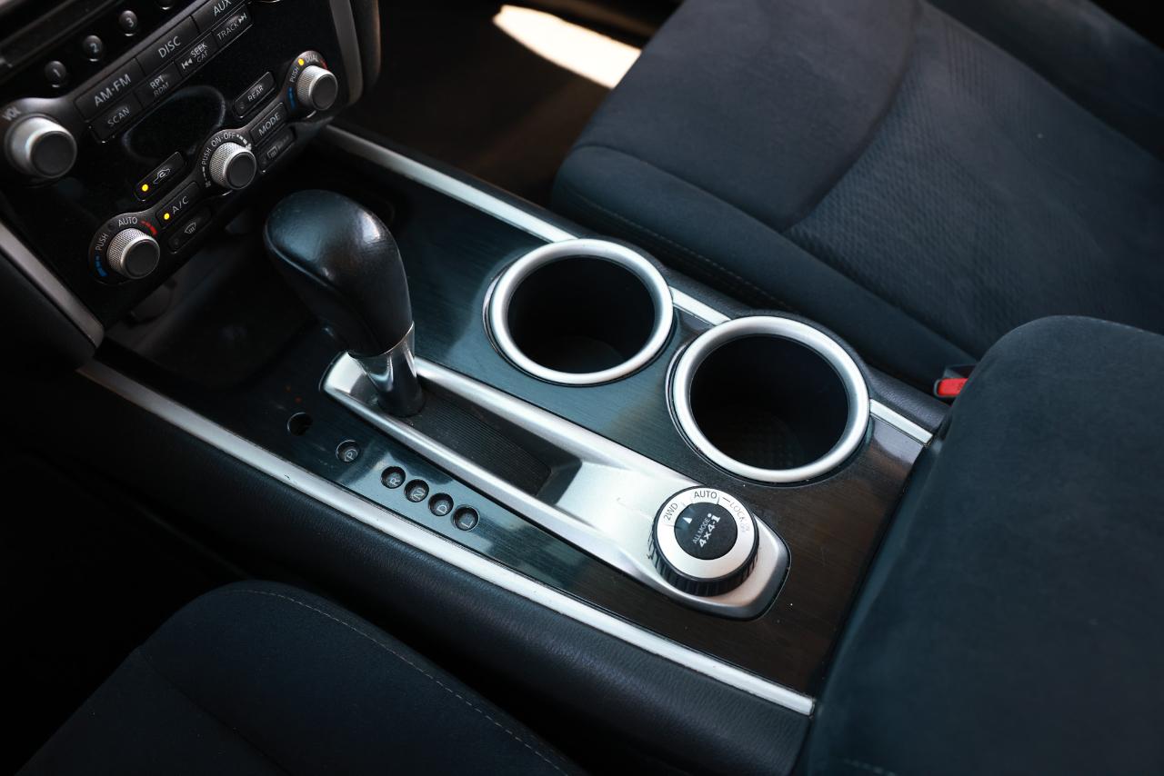 Nissan Pathfinder  2013