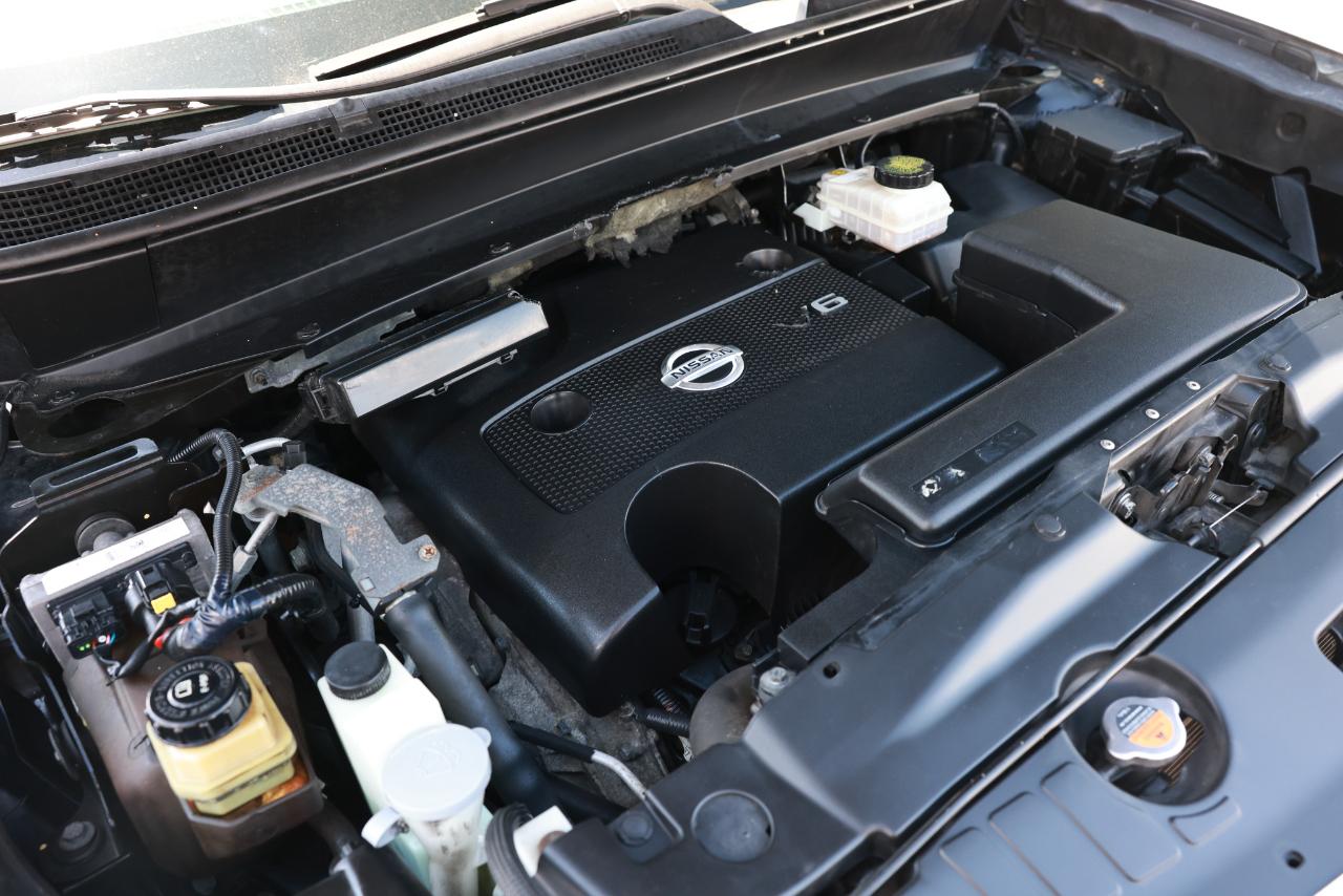 Nissan Pathfinder  2013