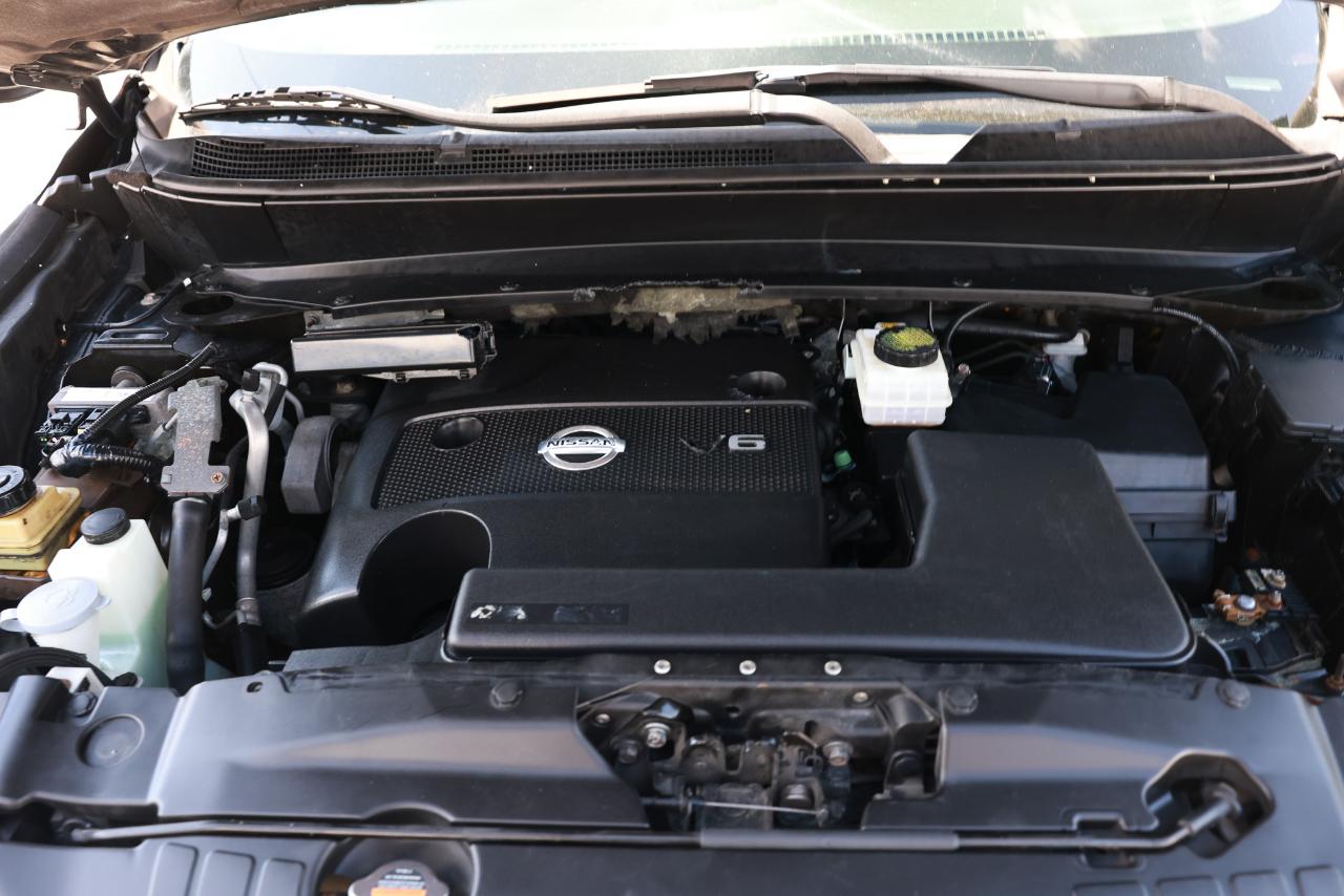 Nissan Pathfinder  2013