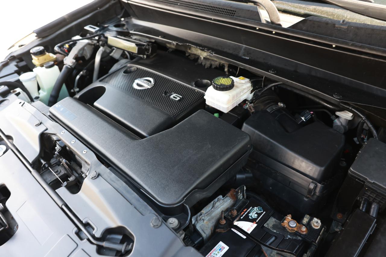 Nissan Pathfinder  2013